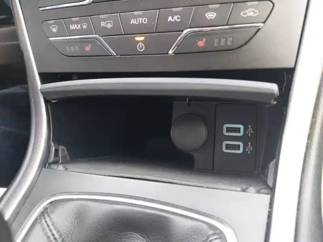 Ford S-Max 2.0 ecoblue 150 s&amp;s — photo 4