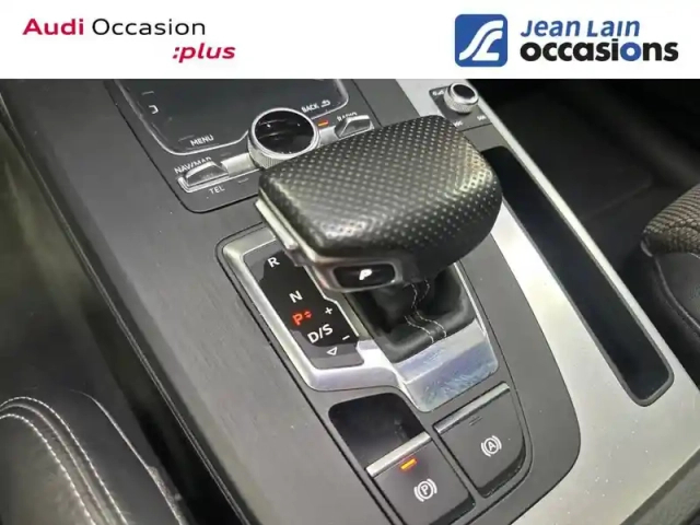 Audi Q5 55 tfsi e 367 s tronic 7 quattro — photo 13