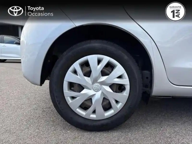Toyota Yaris 70 vvt-i france connect 5p rc19 — photo 9