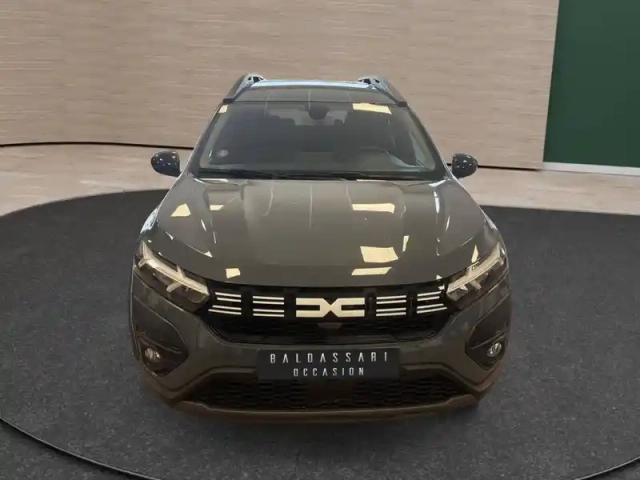 Dacia Jogger tce 110 7 places — photo 8