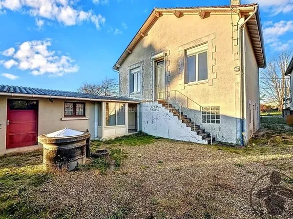 Maison 5 pièces - À deux pas du centre de Coutras