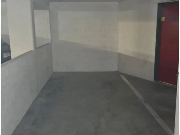 Parking 11 m²