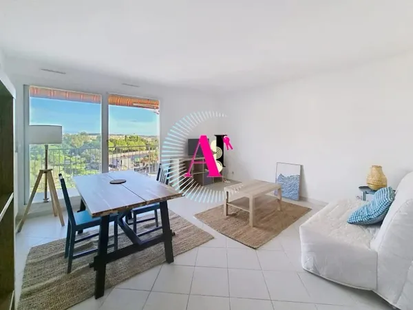 Studio 1 pièce 42 m²