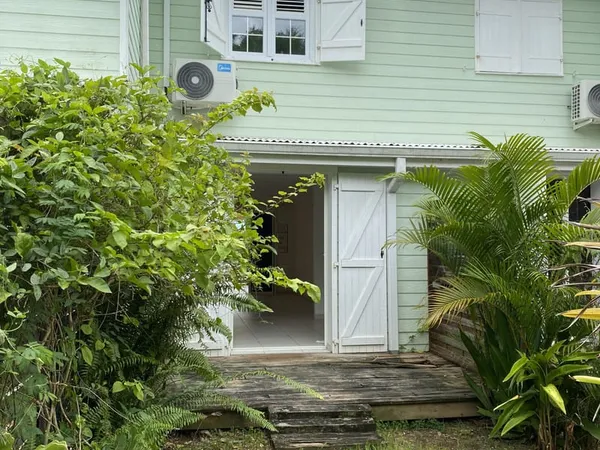À Trois-Îlets, villa à vendre avec terrasse avec Elite Immo