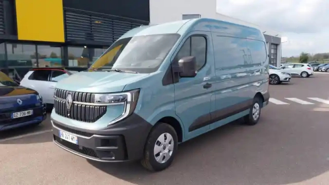 Renault Master electrique fgn l2h2 3t5 grande autonomie
