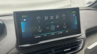 Peugeot 3008 GT HYBRID 225 e-EAT8 — photo 13