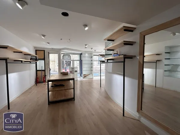 Commerce Vente Avignon 85m² 255000€