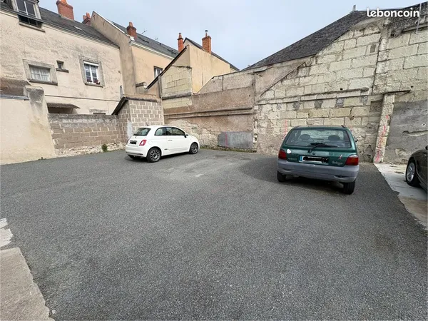 Stationnement Location Saumur 40€