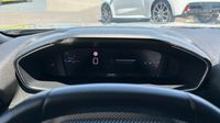 Peugeot 2008 1.2 PureTech 100ch S&S Allure — photo 10