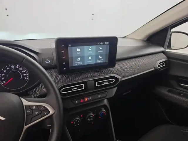 Dacia Sandero sce 65 — photo 195