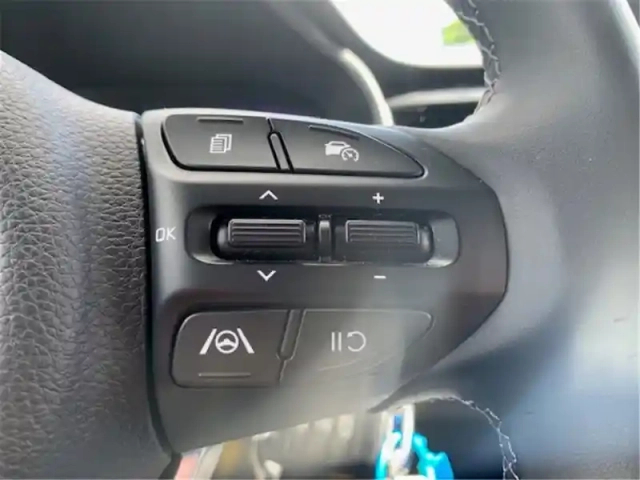 Kia Stonic 1.0 t-gdi 100 ch bvm6 — photo 41