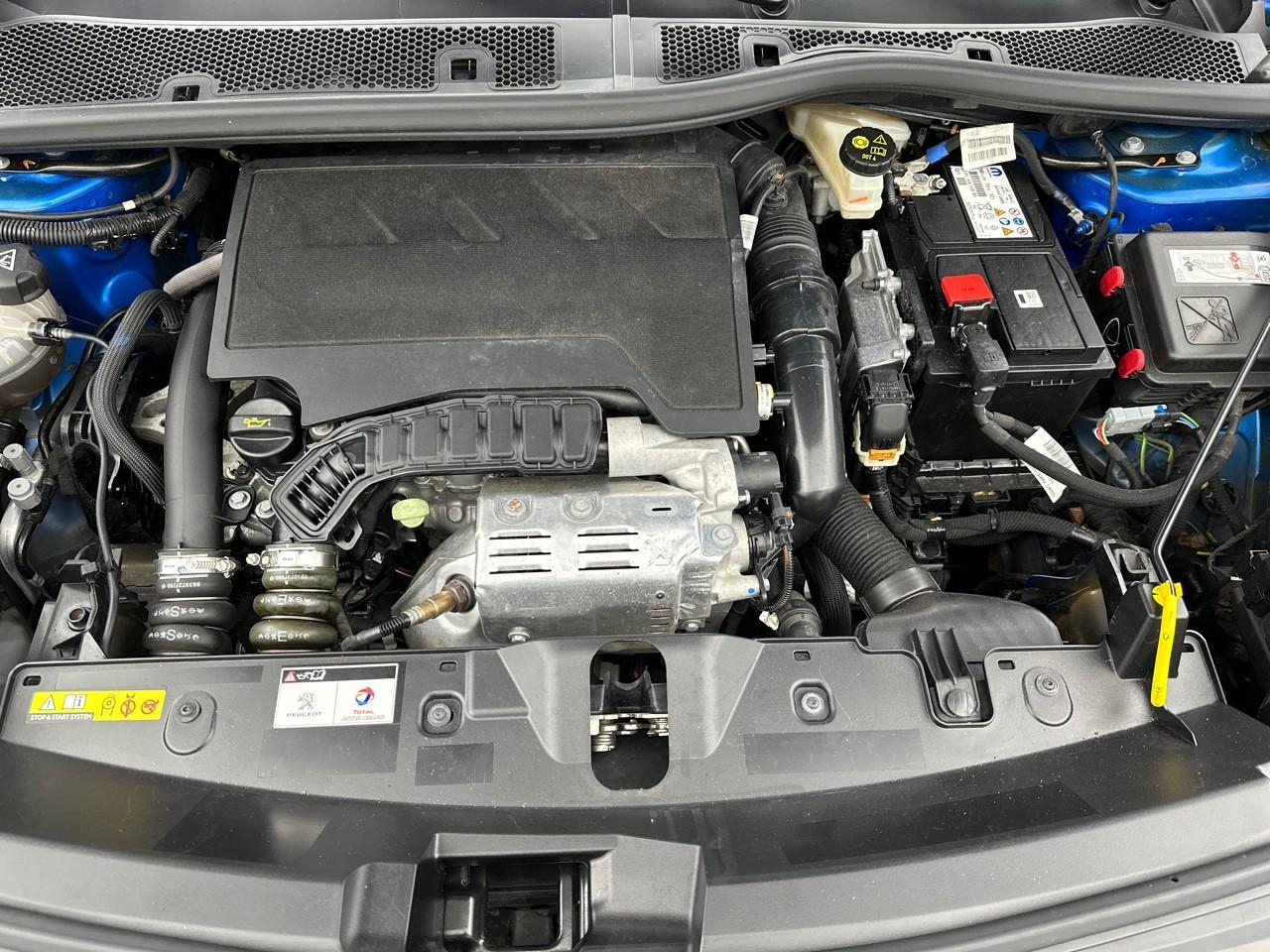 Peugeot 2008 puretech 100 s&s bvm6 allure — photo 13