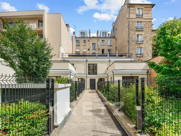 Saint-Maurice — Maison neuve avec jardin et terrasses