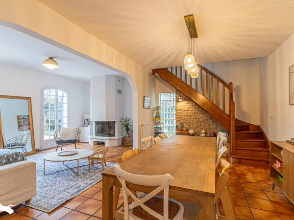 Maison 9 pièces 190 m²