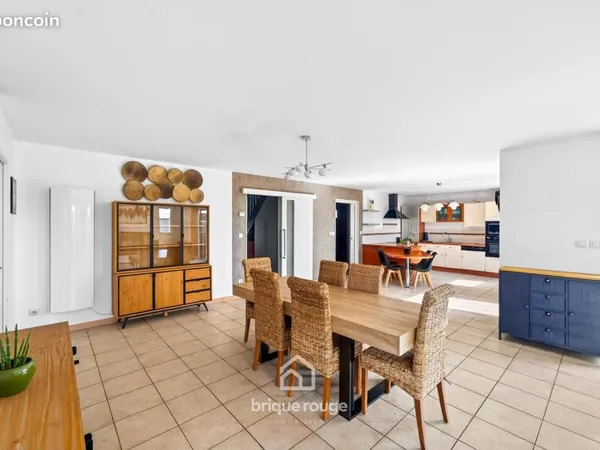 Maison 6 pièces 176 m²