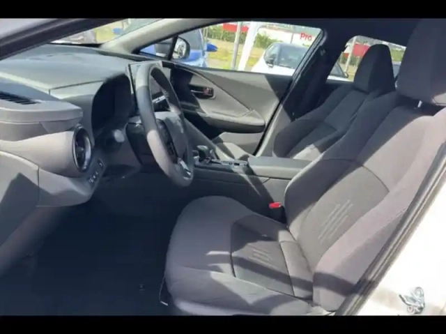 Toyota C-Hr 2.0 hybride rechargeable 225ch design my25 — photo 10
