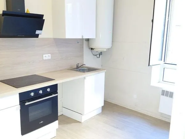 Location f1 32m2 homecourt
