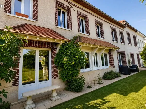 Maison 8 pièces 221 m²