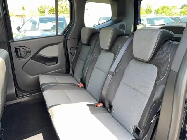 Renault Kangoo blue dci 95 — photo 10