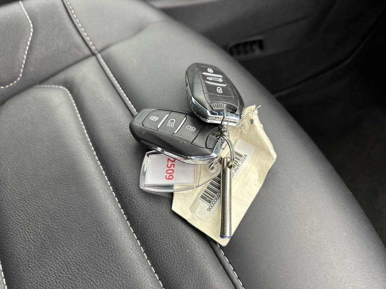 Citroën C4 e-c4 136 ch automatique shine pack — photo 34