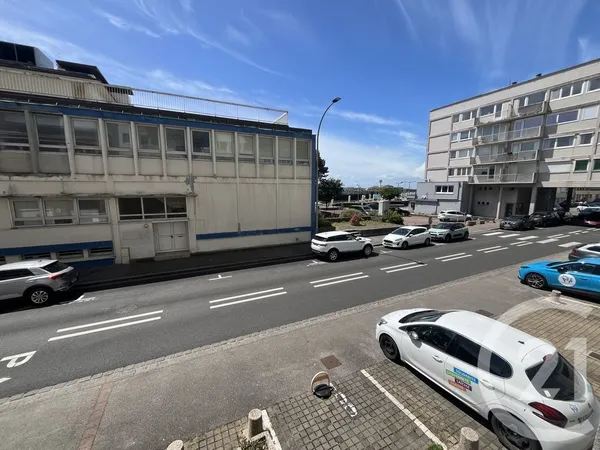 Appartement 2 pièces 77 m²