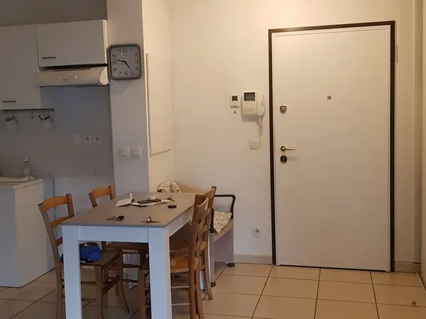 Joli studio 35m2 avec jardinet et garage
