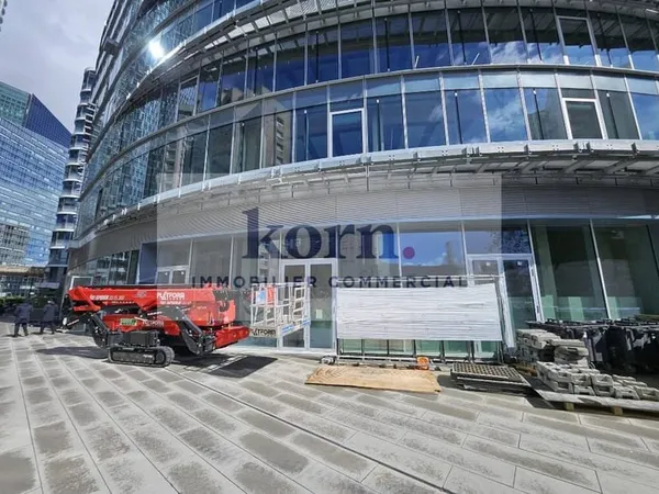 Boutique 350 m²