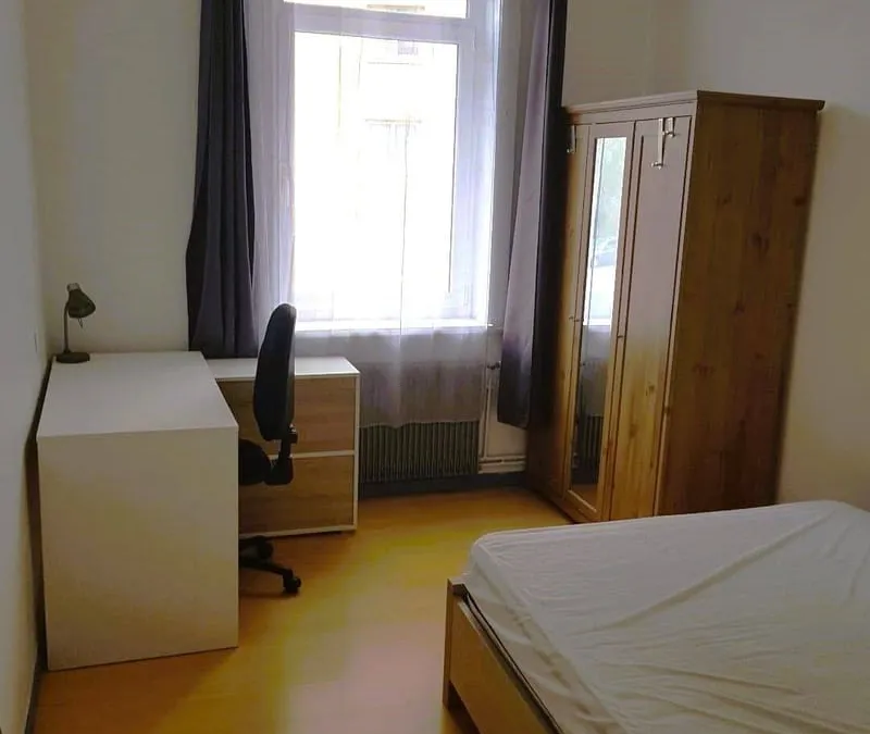 Photo 1
