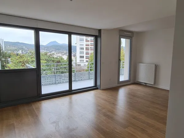 Appartement 3 pièces 82 m²