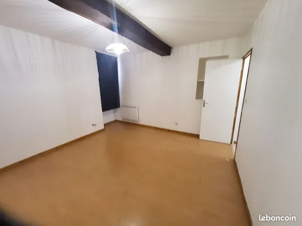 Location appartement maison de village