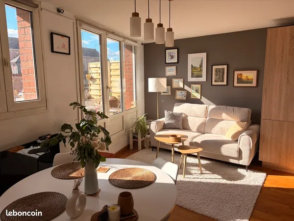 Location meublé avec terrasse et garage