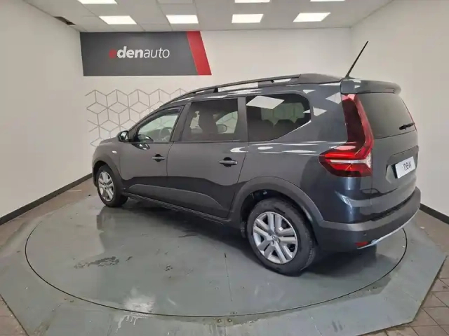 Dacia Jogger eco-g 100 5 places — photo 4