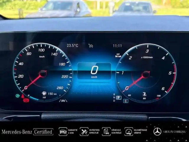 Mercedes Gla 200 d 150ch amg line 8g-dct — photo 9
