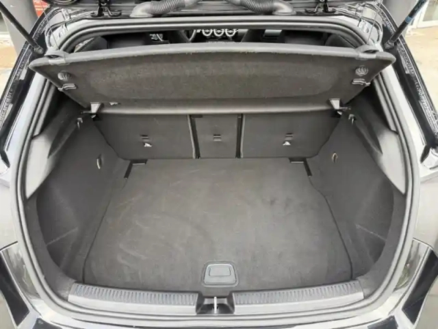 Mercedes Classe A 180 d amg line /177 li — photo 21