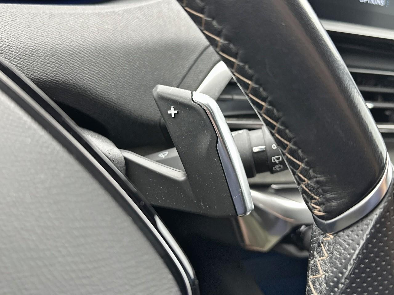 Peugeot 3008 puretech 130ch s&s eat8 gt pack — photo 19