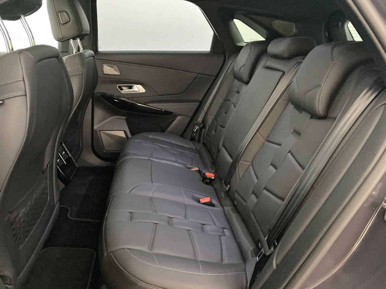 Ds Ds 7 crossback bluehdi 130 eat8 etoile — photo 10