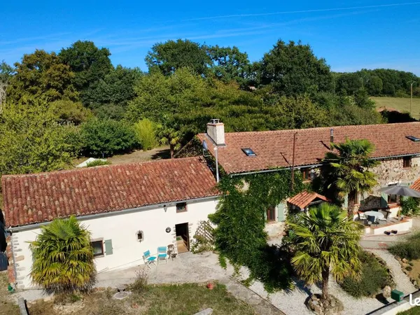 Maison 8 pièces 278 m²