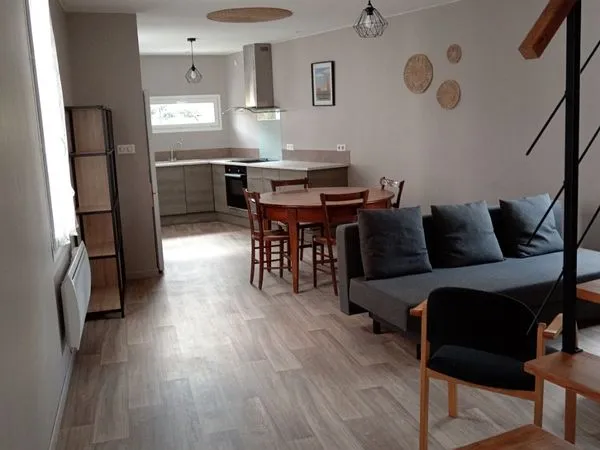 Grand T3 duplex meublé à Séméac 85m² au sol 70m² loi Carrez