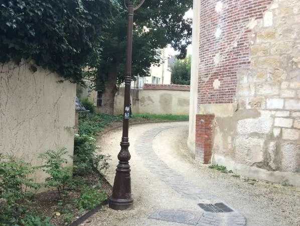 A louer studio centre historique de bourges