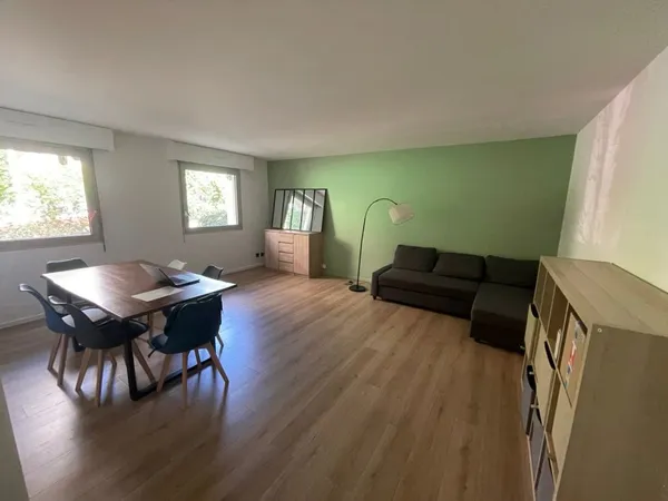 Loue Appartement meublé St Seurin T3 + parking