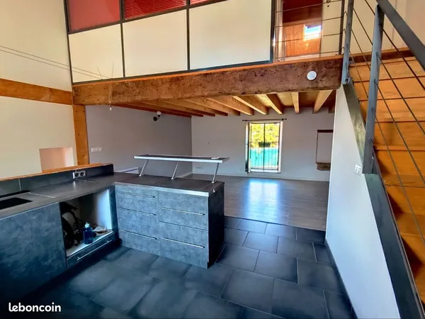 Maison de village en pierre - 83,96 m² - Plats (07300)