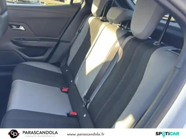 Opel Mokka electric 136ch elegance — photo 10