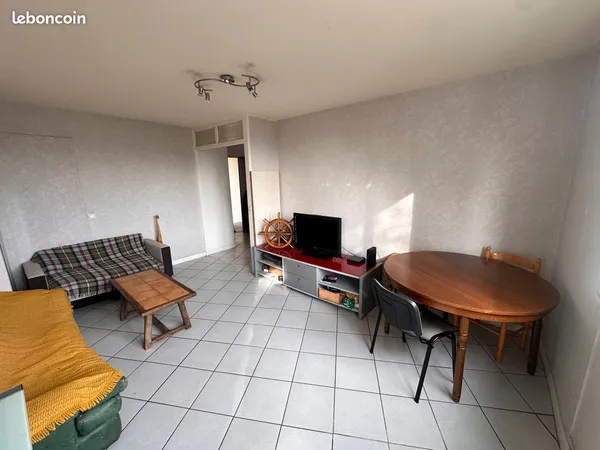 Chambre en colocation - Lyon 5e - 450 CC