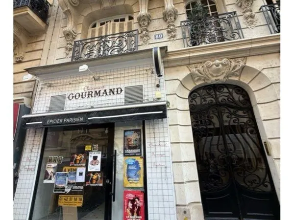 Murs à vendre