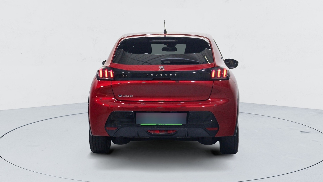 Peugeot 208 — photo 4