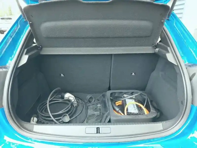 Peugeot 208 electrique 50 kwh 136ch — photo 46
