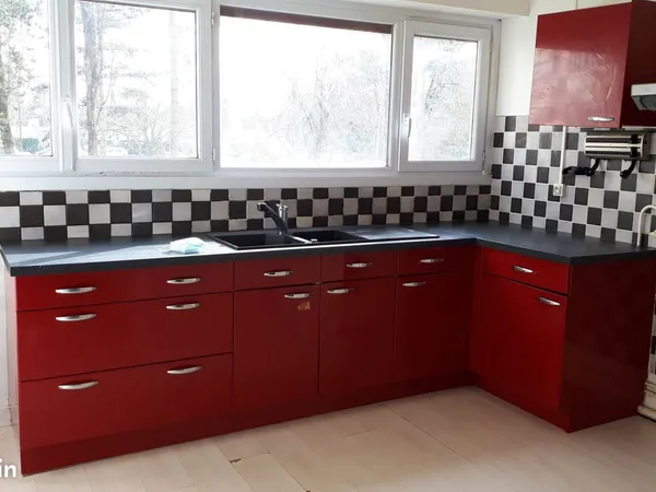 Appartement T3 Loué (63 m²) avec Parking et Cave - Les Ulis (91)