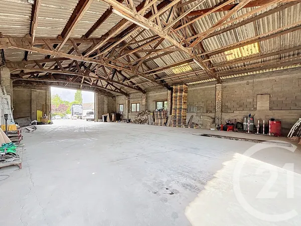 Maison 6 pièces 484 m²