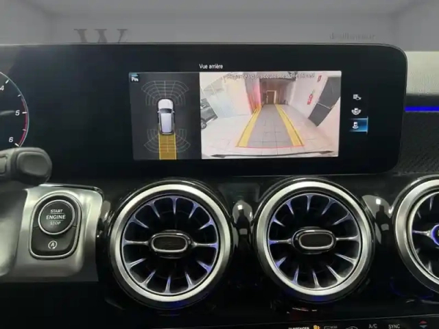 Mercedes Glb 200 d amg line — photo 15