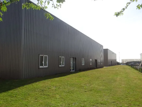 Bureaux 300 m²